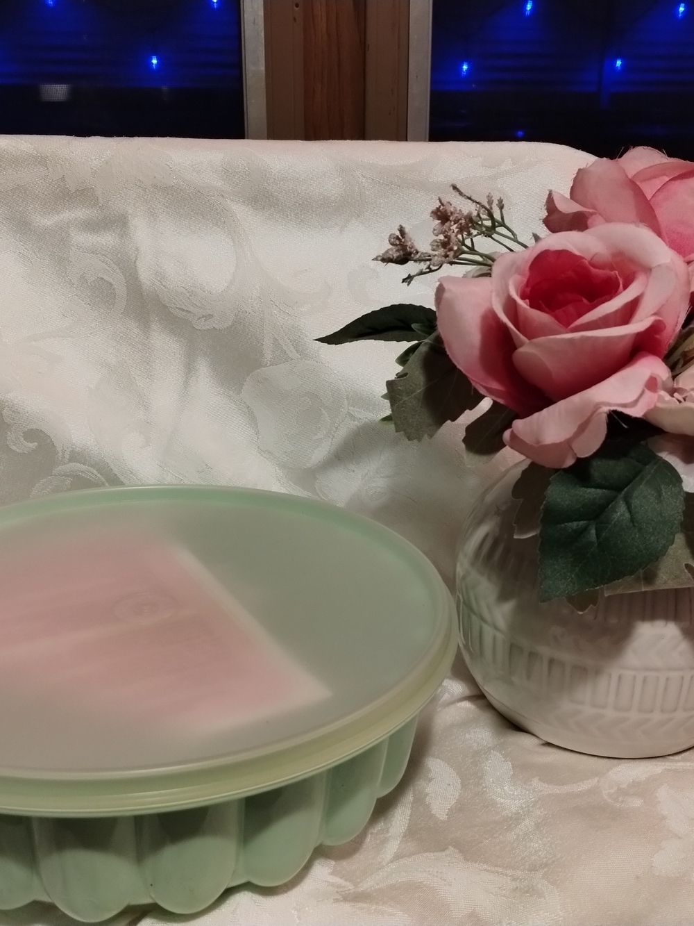 Vintage Green Jell-O Mold